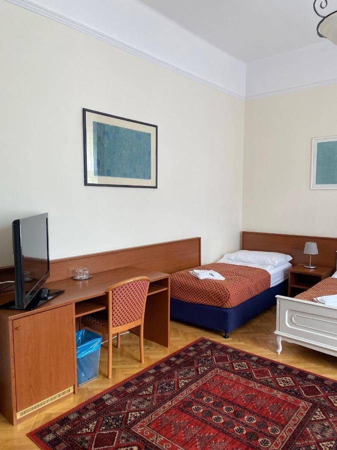 Fonix Hotel Balatonfoldvar Luaran gambar